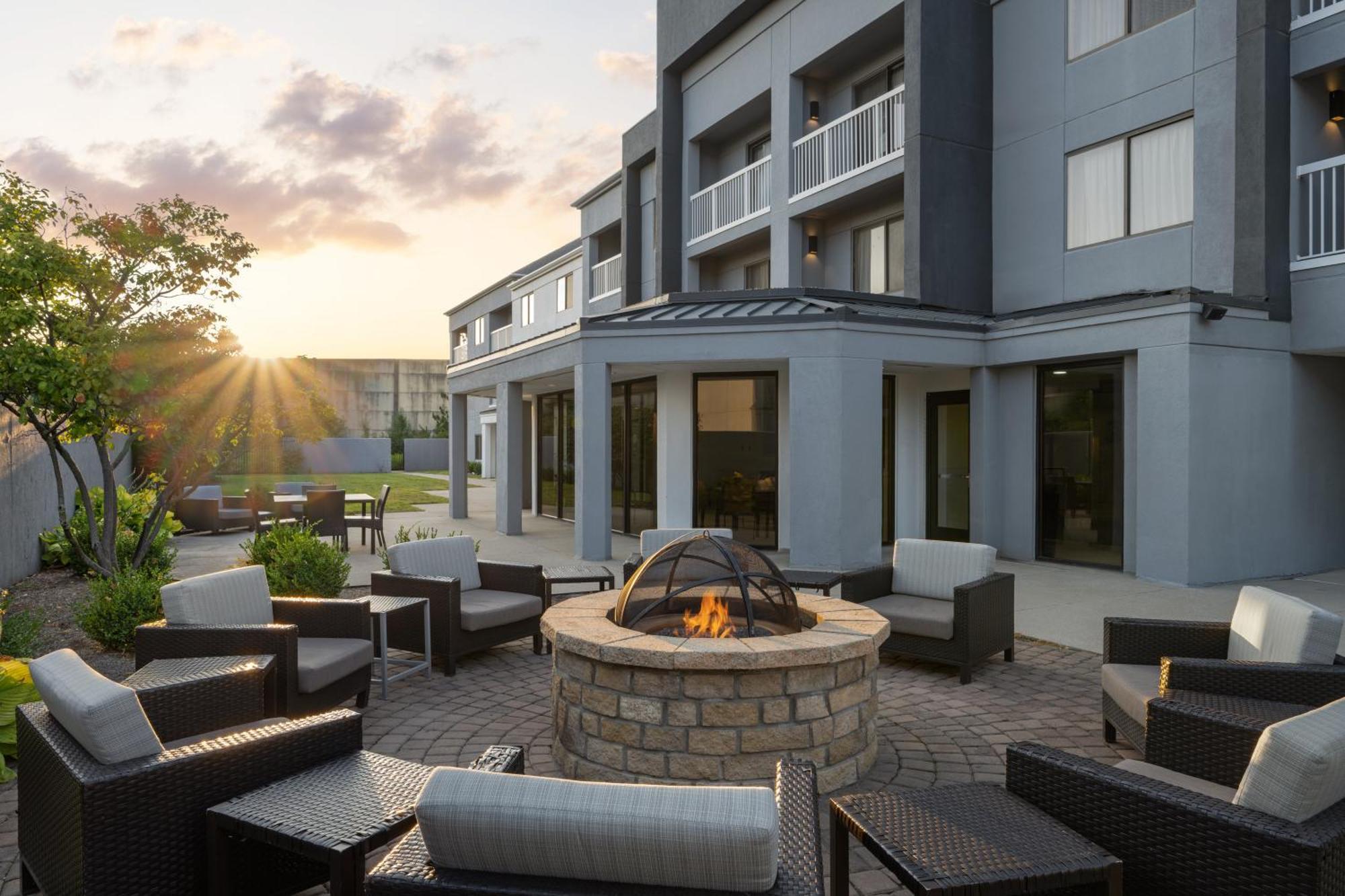 Hotel Courtyard Indianapolis Northwest Exterior foto